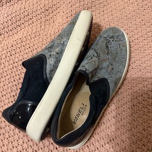 Vaneli Sport shoes!